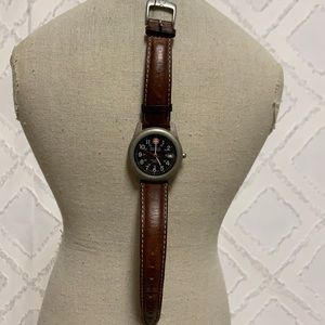 Wenger S.A.K. Design D605 watch